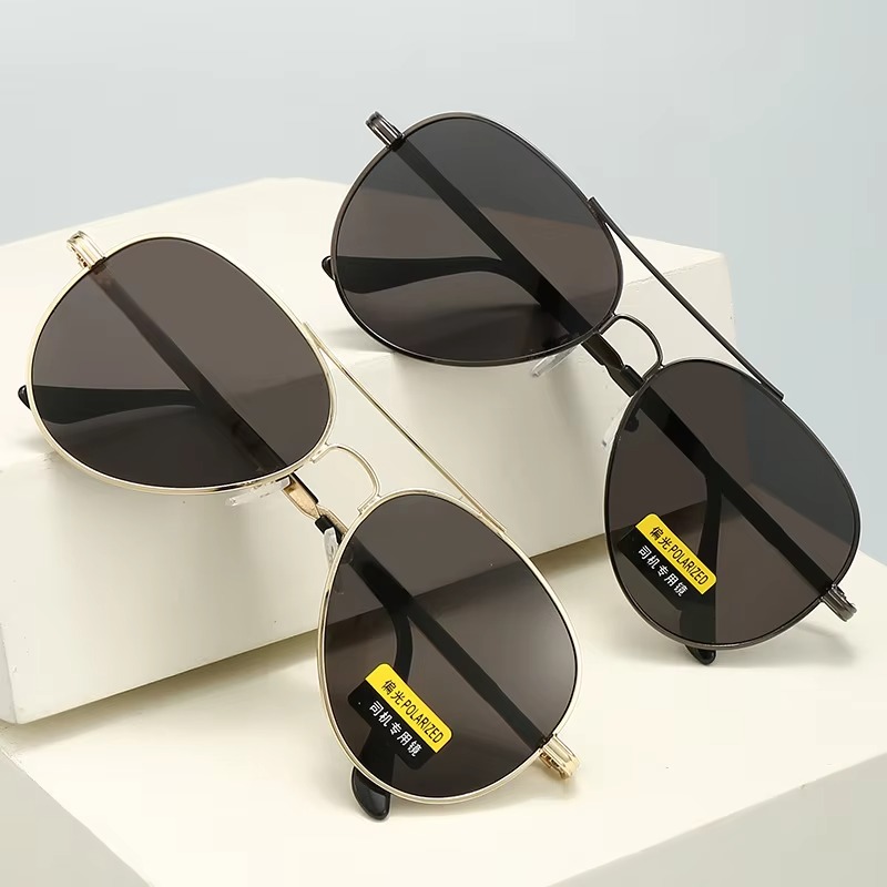 แว่นกันแดดโพลาไรซ์สไตล์นักบินค - Sunglasses Aviator Polarized บทวิจารณ์และราคา