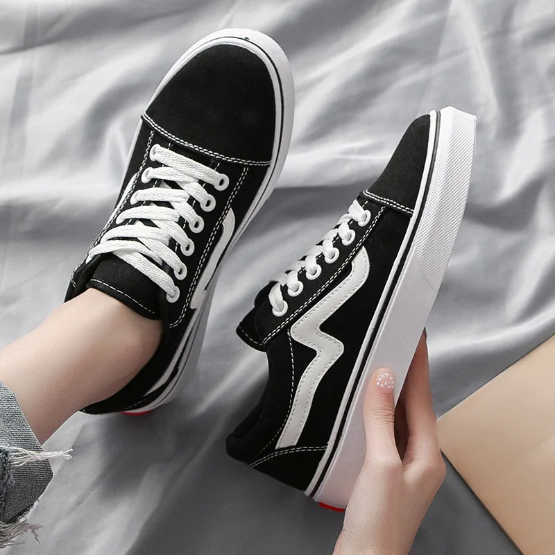 รองเท้าผ้าใบใหม่สำหรับนักเรียน - Vans Shoes Old Skool บทวิจารณ์และราคา